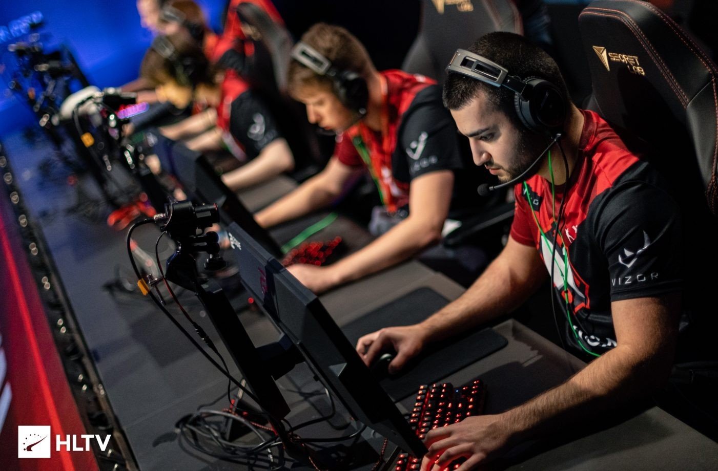 Unique Team и Nemiga Gaming покинули CIS Minor Championship по CSGO