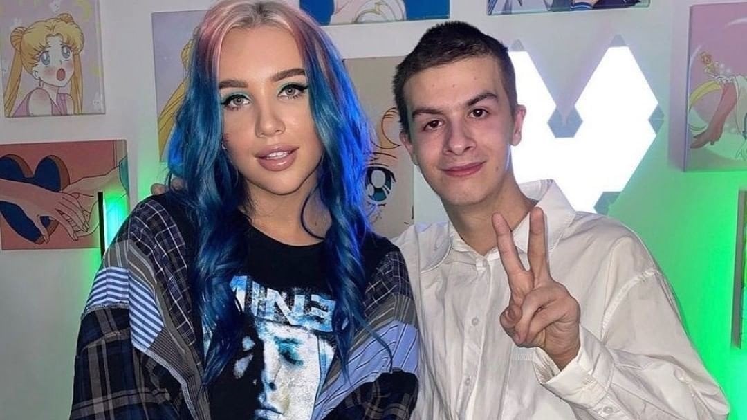 Иван Золо пойдет на свидание с Дашей Корейкой  Некоглай будет присматривать за другом