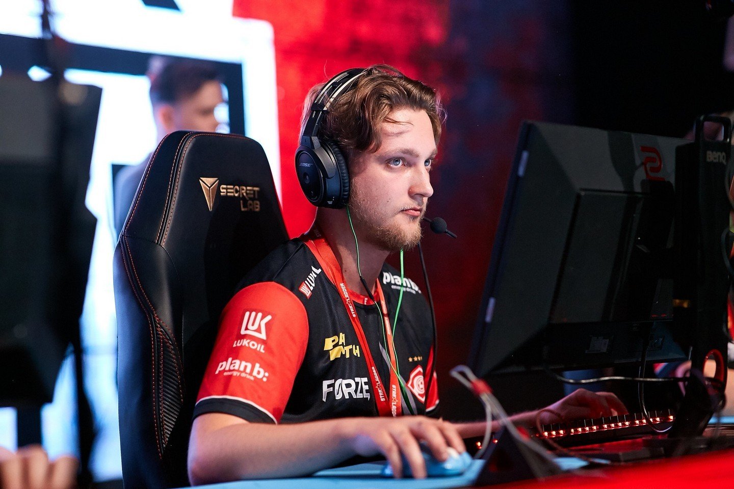 Важнейший матч для обоих клубов  прогноз на матч SAW и forZe на PGL RMR A