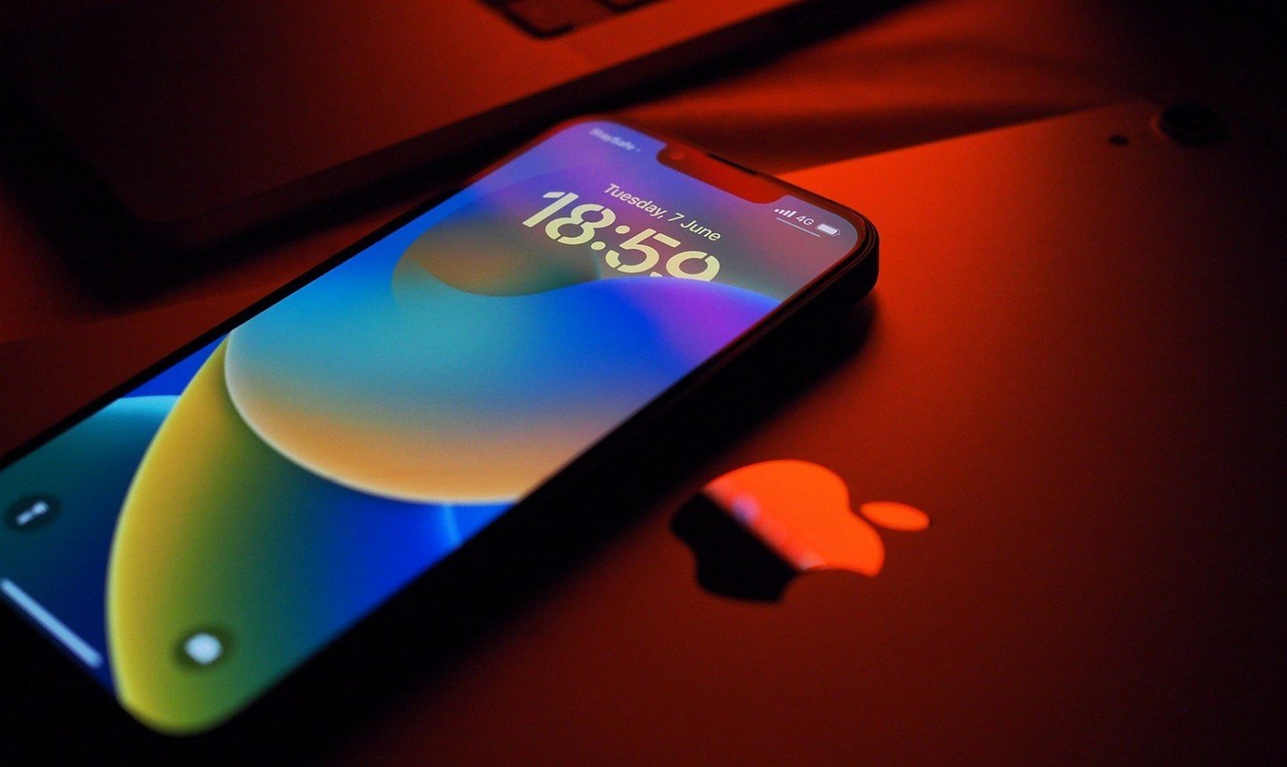 Приложения удаленных из App Store российских банков работают в iOS 16 без проблем