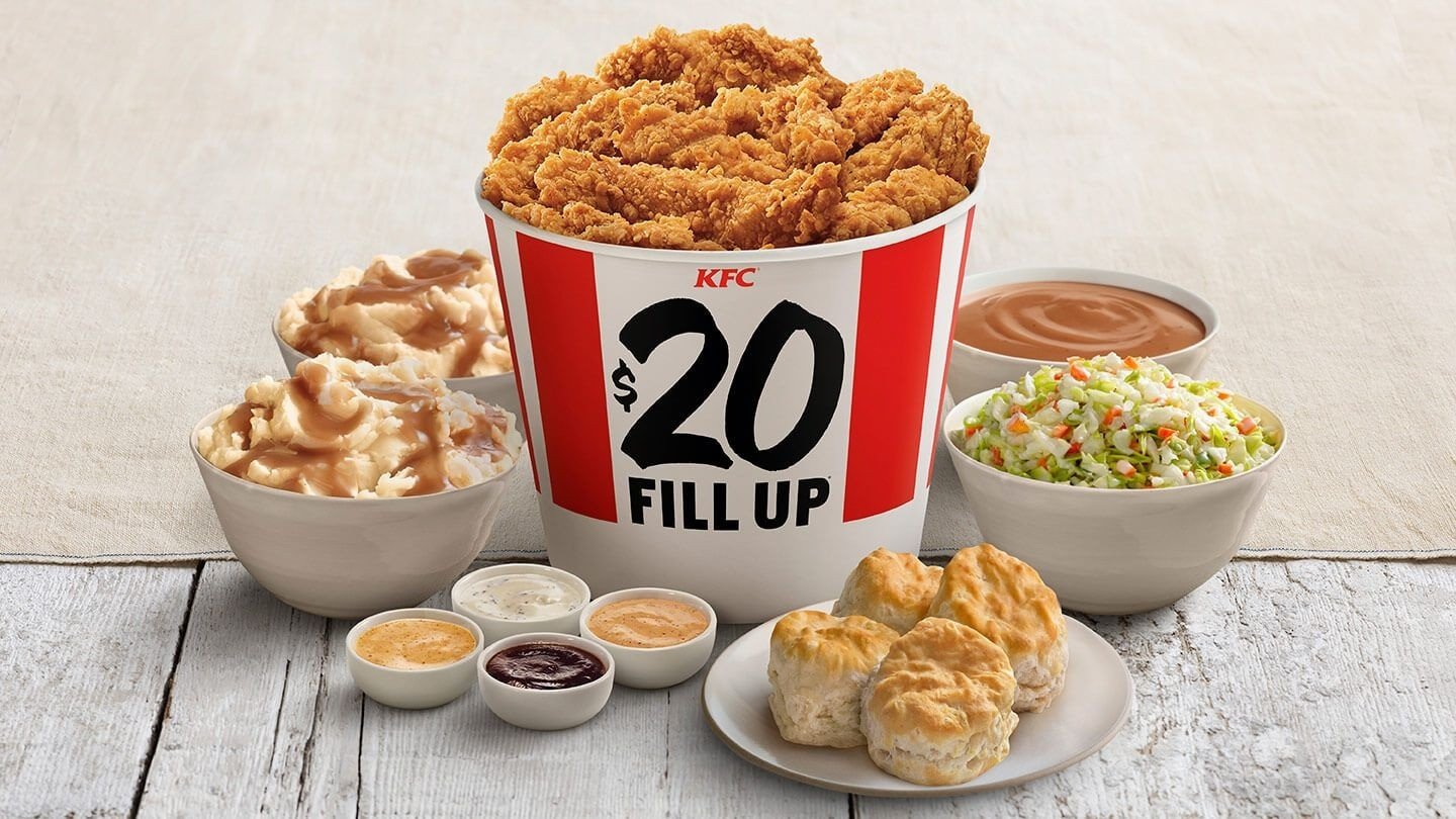 KFC закрывается  американская курочка станет русской под брендом Rostics