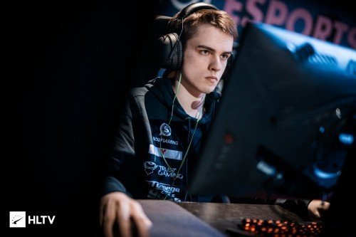Хельвис broky Саукантс покинул бывший состав Epsilon