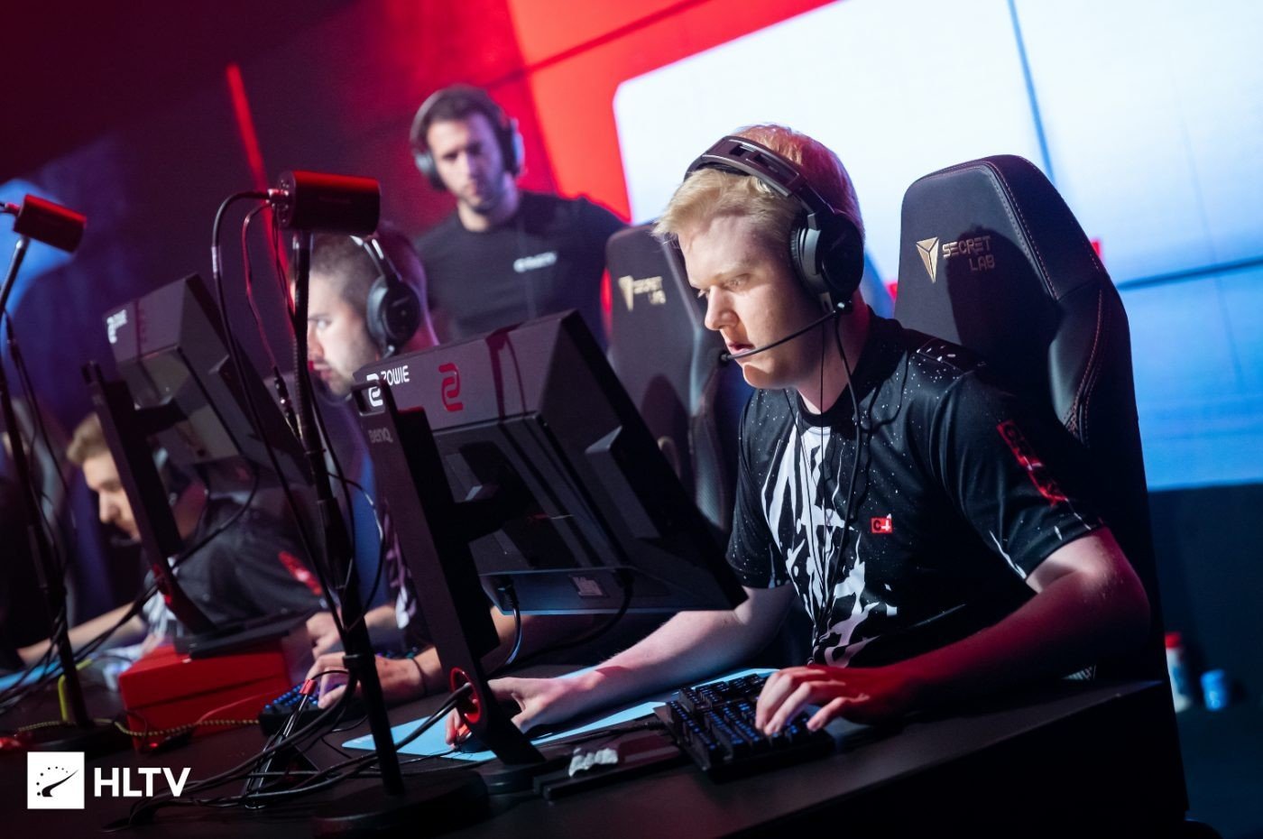 CR4ZY получили инвайт на DreamHack Open Rotterdam