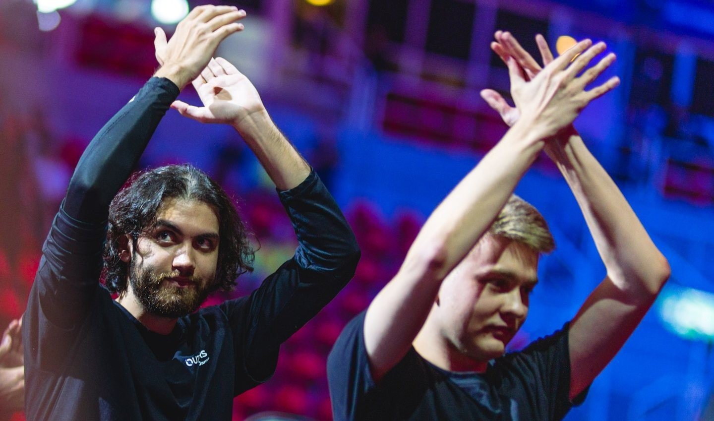 Мишки рвутся в финал  прогноз на матч Outsiders vs MOUZ на IEM Rio Major 2022