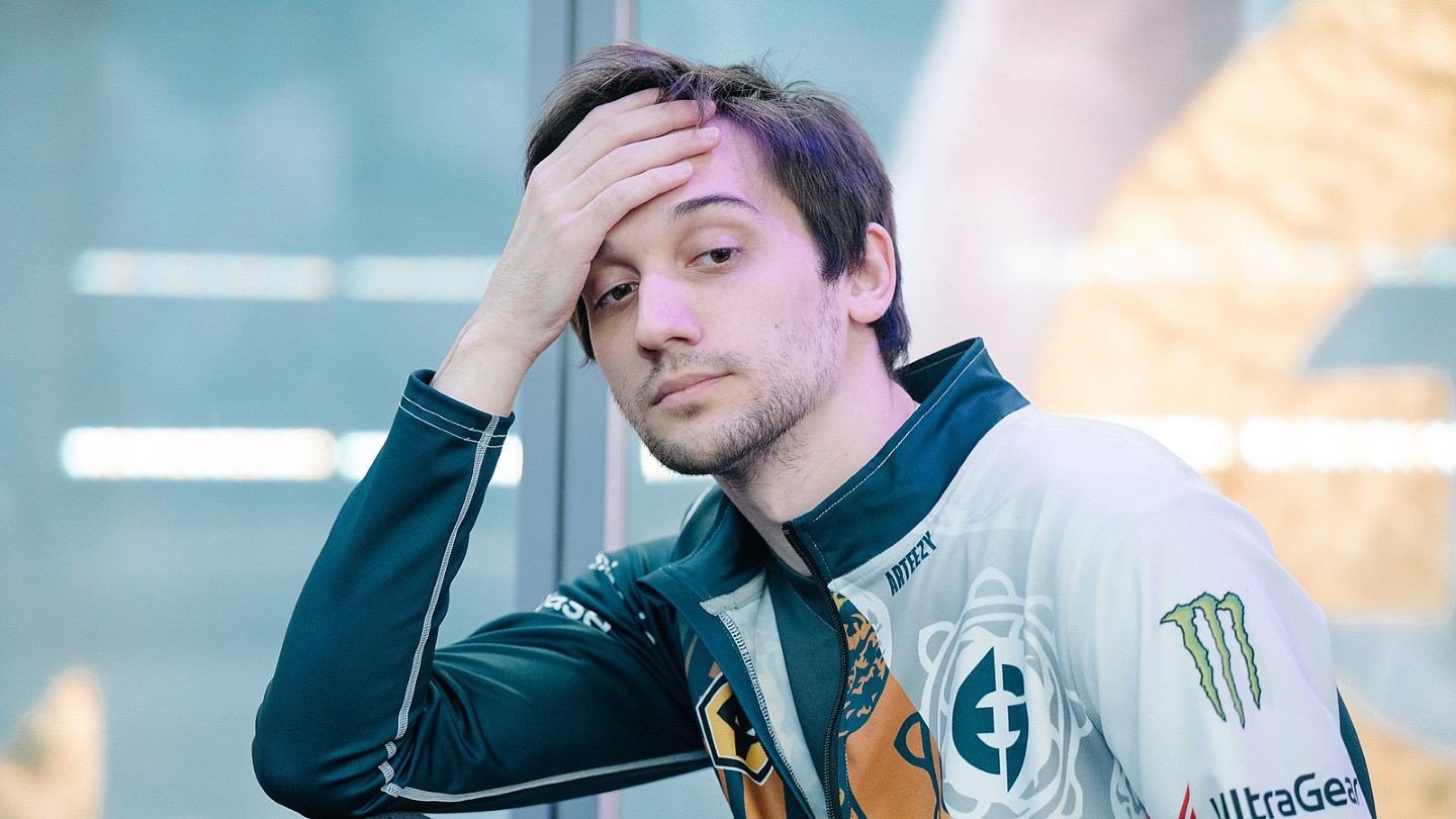 Evil Geniuses распустила свой состав по Dota 2