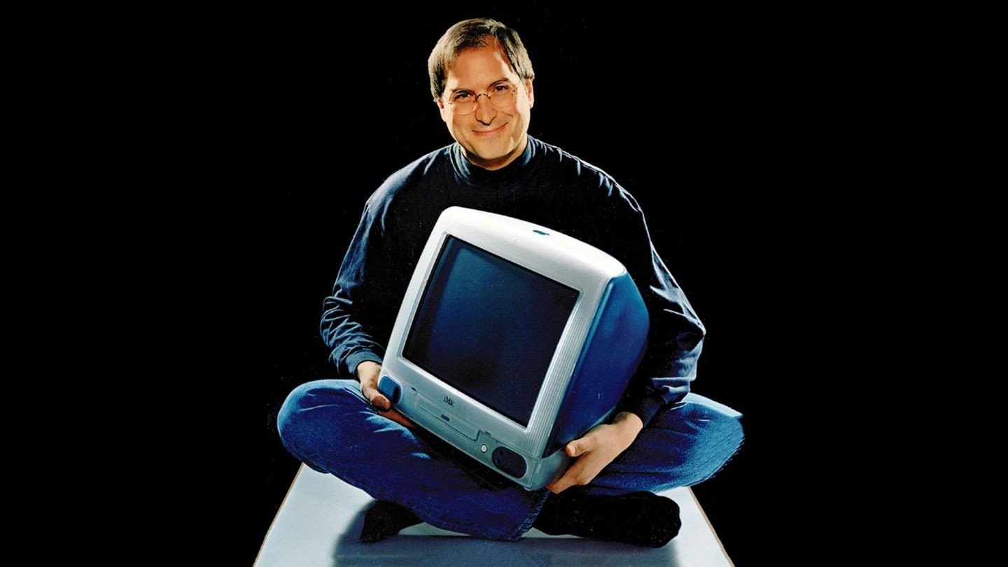 Компьютер Apple1 с автографом Стива Джобса продают на аукционе за 23 млн рублей