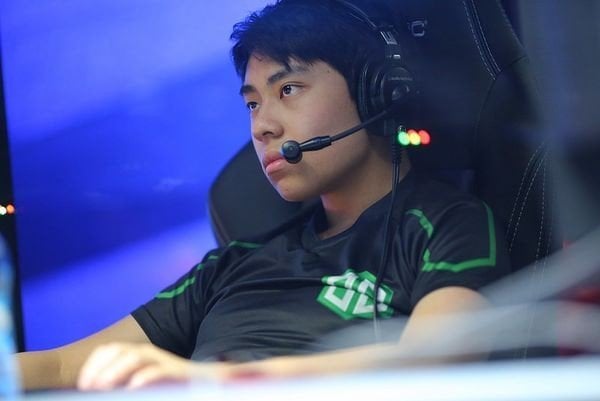 До Boston Major Ana не знал про реагр крипов но это не помешало ему его выиграть
