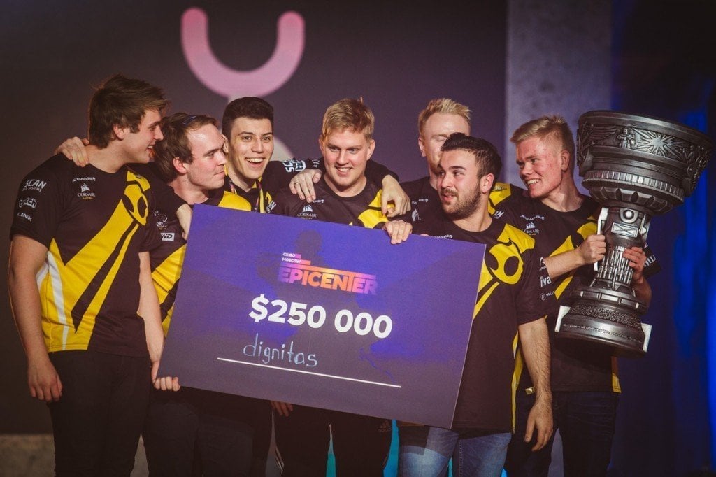Team Dignitas планирует вернуться в CSGO