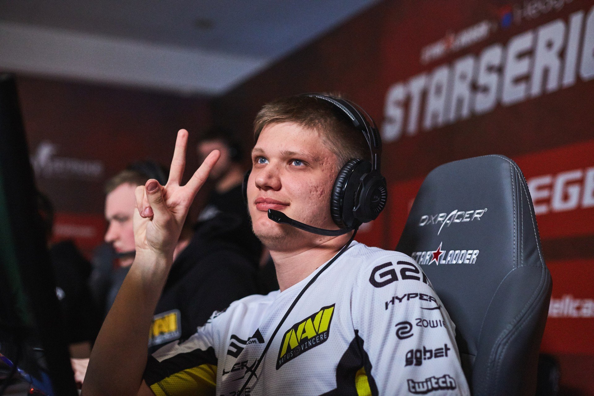 s1mple выиграл чемпионат в формате 1 на 1