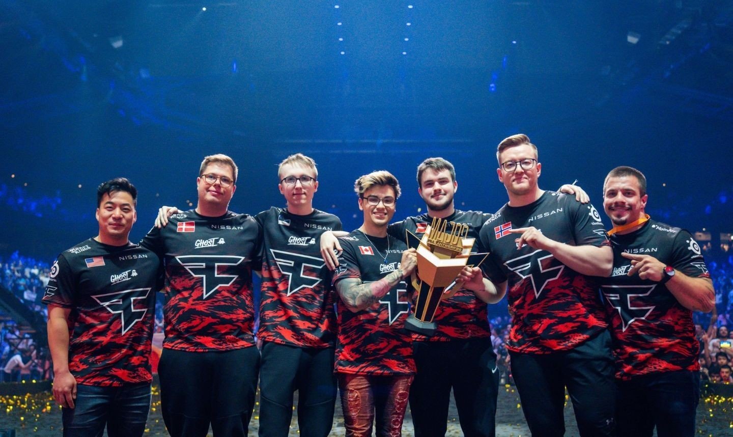 Прогноз на матч Team Spirit против FaZe Clan на IEM Katowice 2023