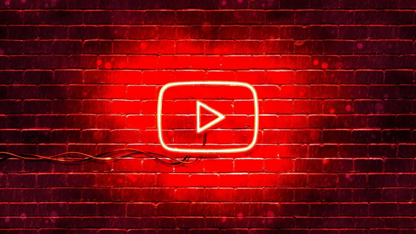 YouTube разрешил блогерам ругаться матом