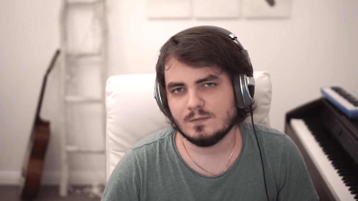 Мэддисону заплатили 800 тысяч рублей чтобы он посмотрел 3 фильма