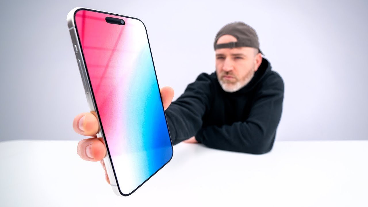 Видео как будет выглядеть iPhone 15 Ultra  супертонкие рамки поражают