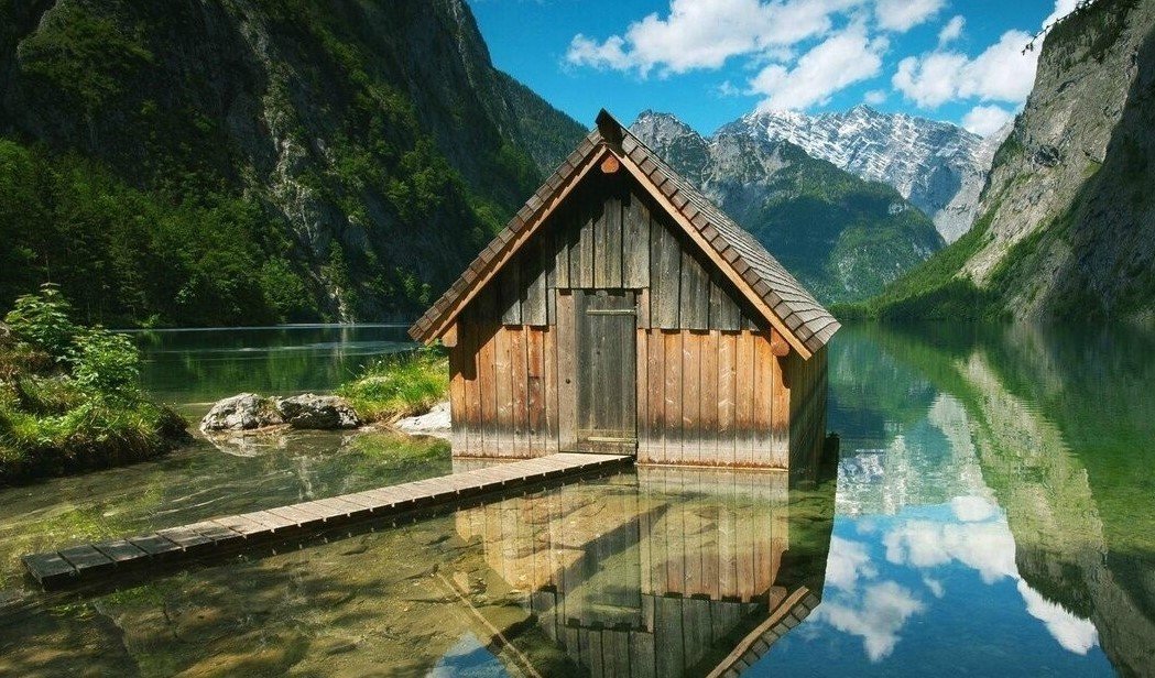 Ютубер показал как может выглядеть Minecraft с реалистичными текстурами в 4К