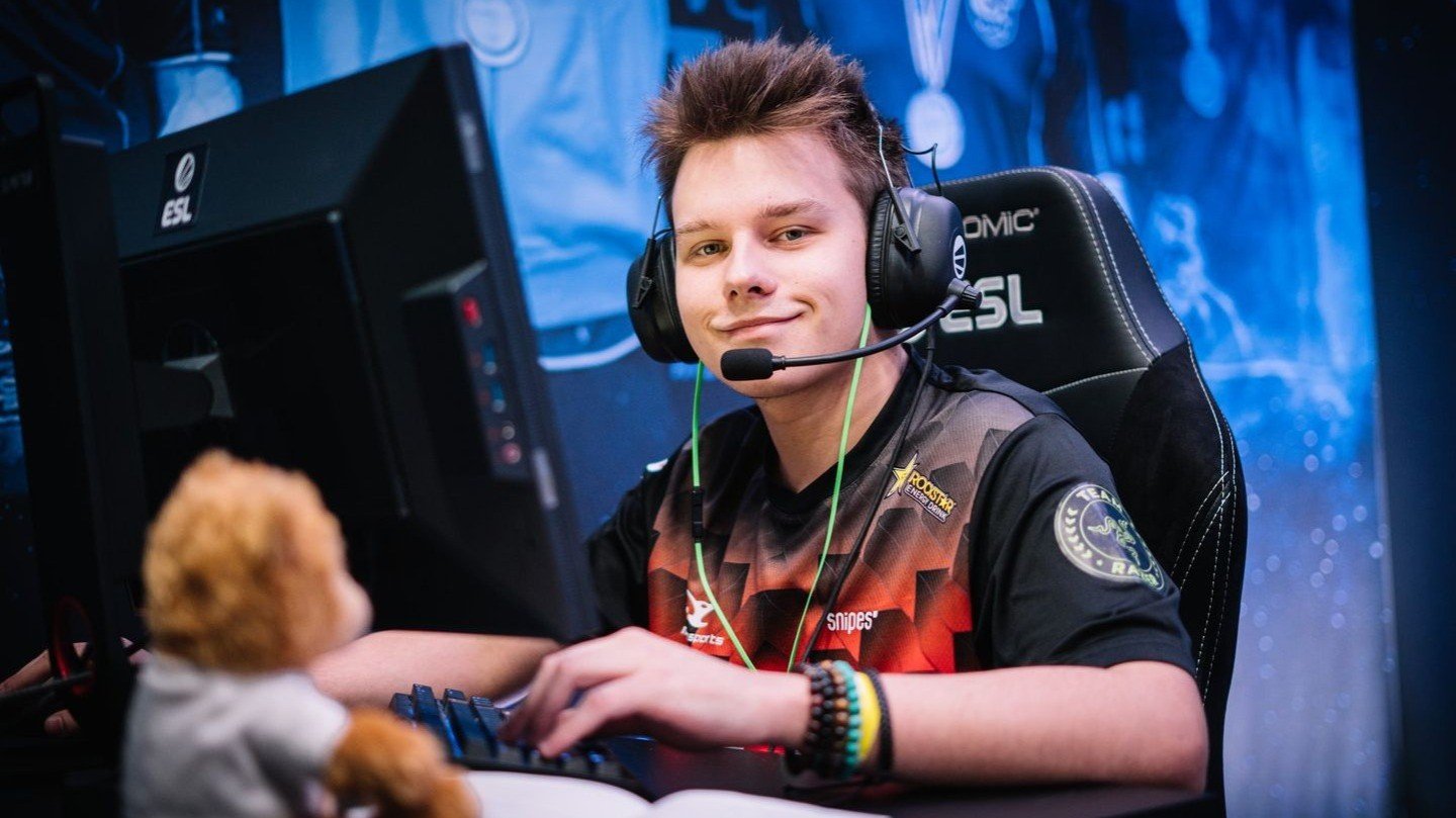 Прогноз на матч MOUZ против MIBR на ESL Pro League Season 18