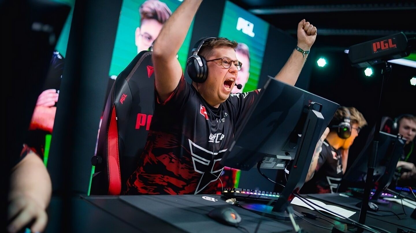 Прогноз на матч FaZe Clan против Fnatic на ESL Pro League Season 18