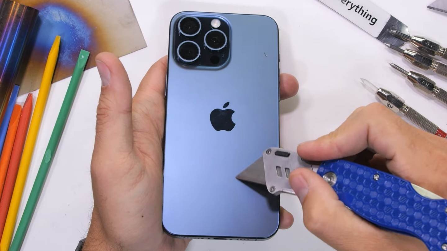 Титан не помог дроптесты iPhone 15 Pro Max неприятно удивили