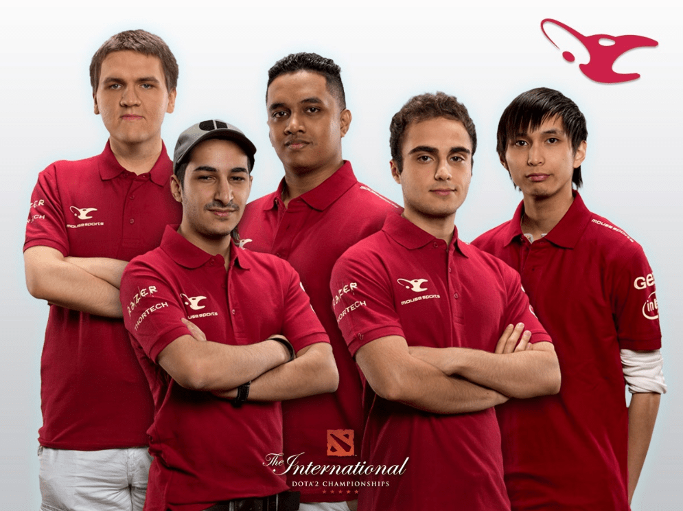 Mouz на TI2. И Куро такой молодой.