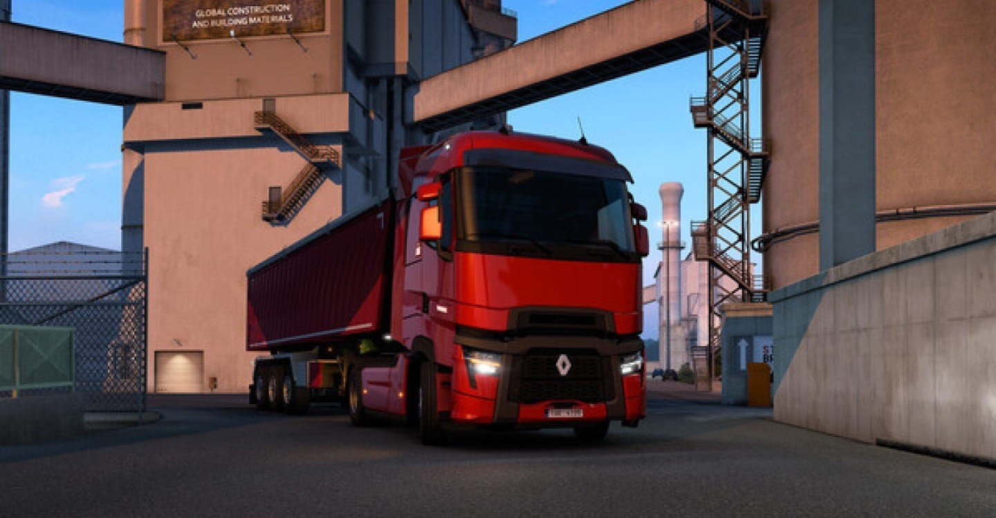 Источник: comfort-vbalkone.ru / Тягач Renault с грузом