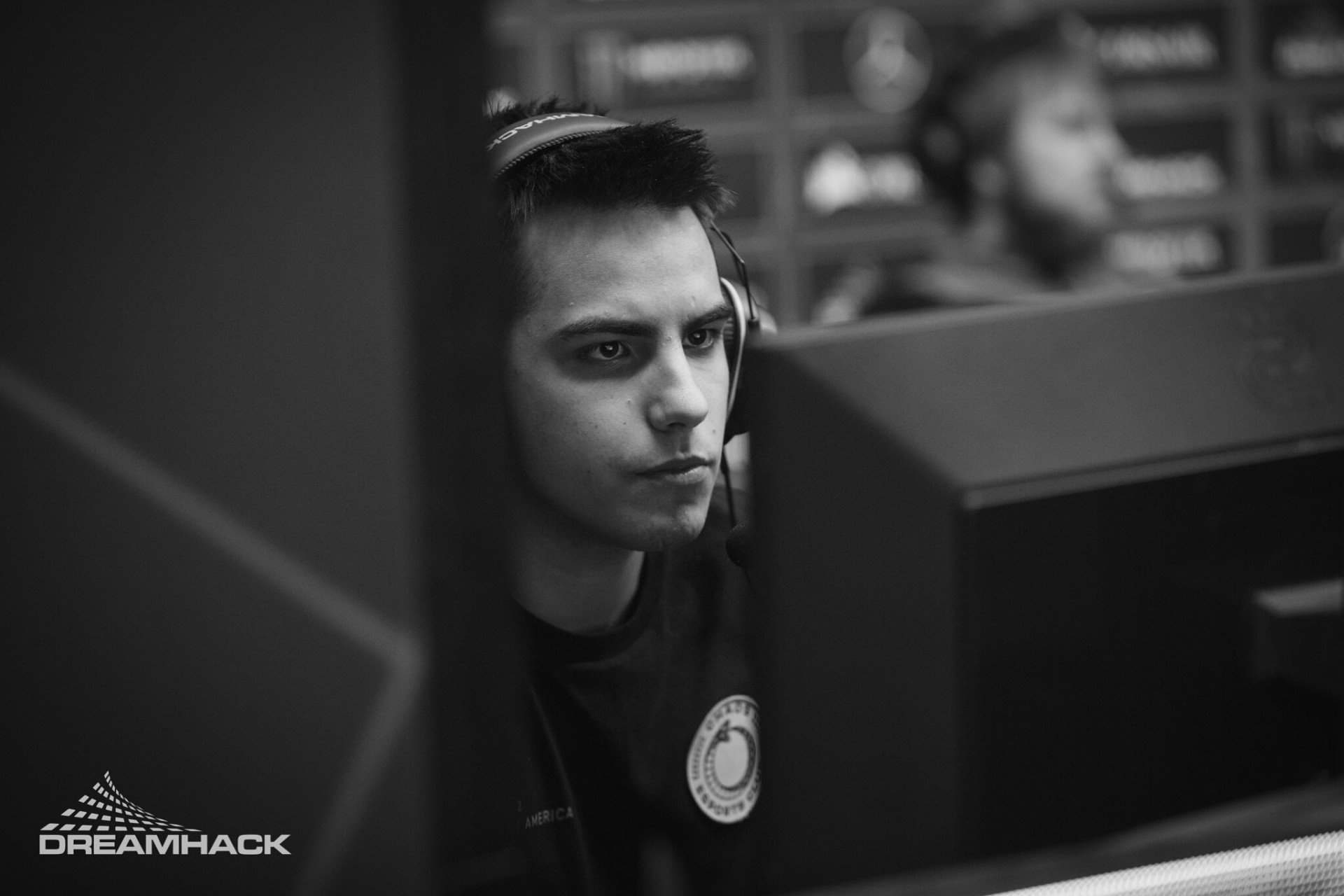 DM из Virtuspro Prodigy набил 10к ММР последнюю игру ему перелили