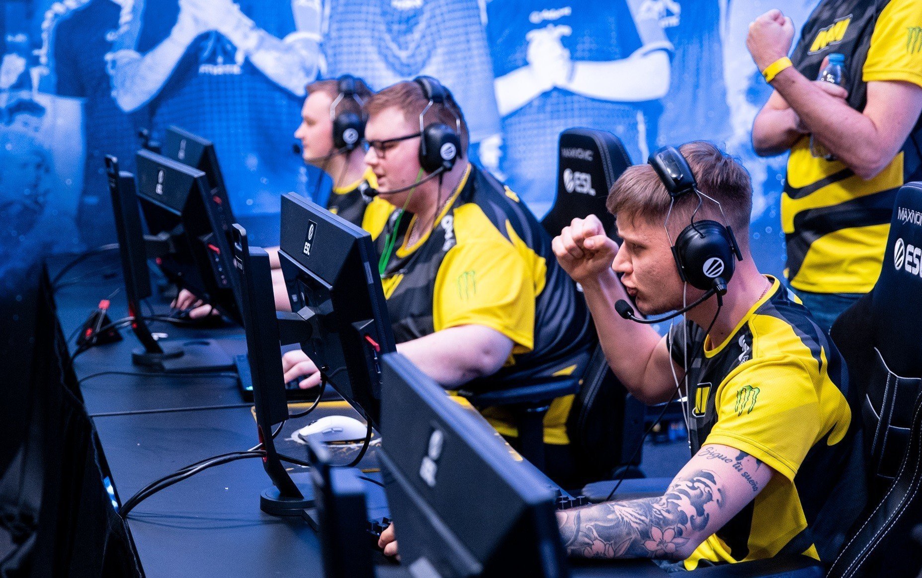 NaVi вышли в финал WePlay Clutch Island