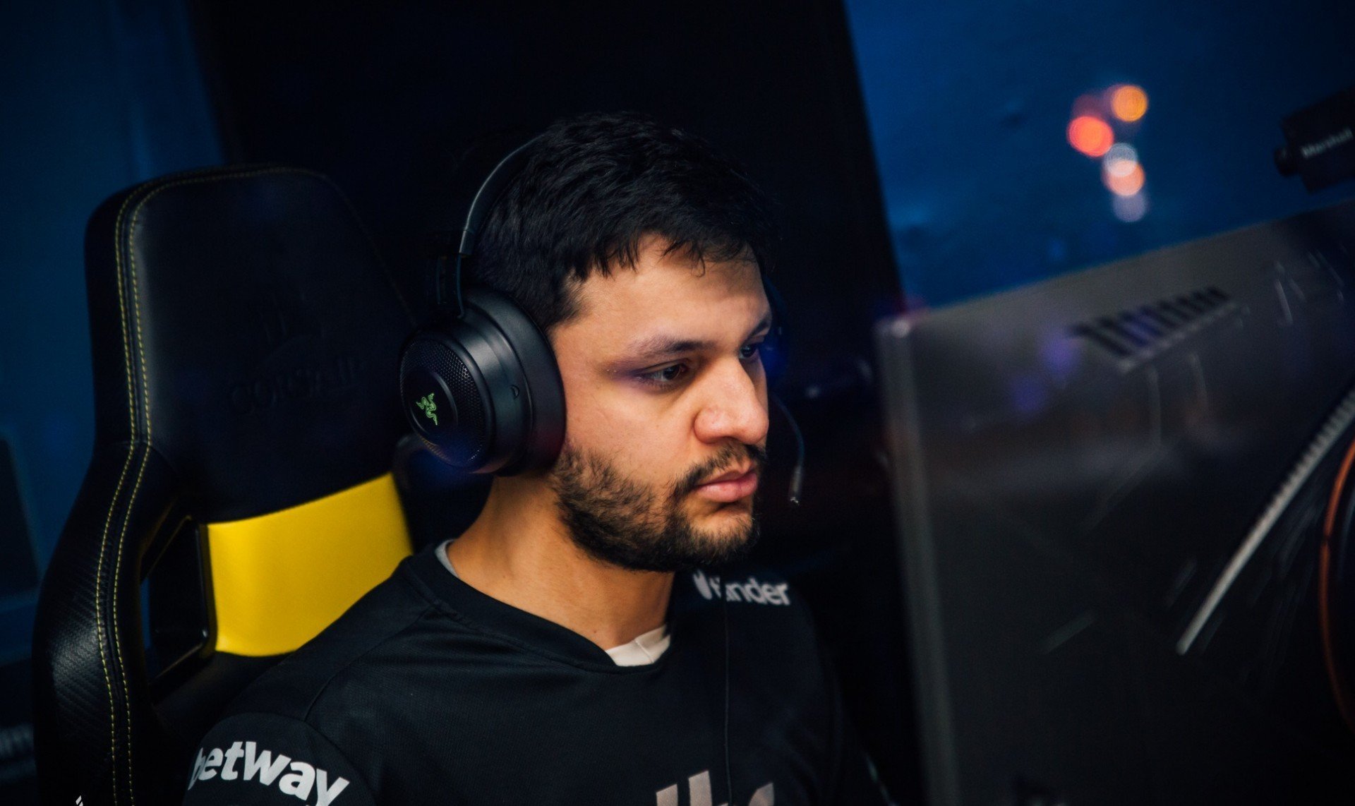 Канал игрока MiBR на Twitch был заблокирован