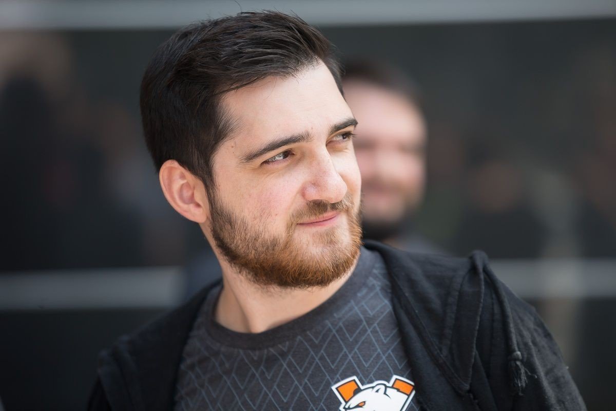 RodjER покинул HellRaisers