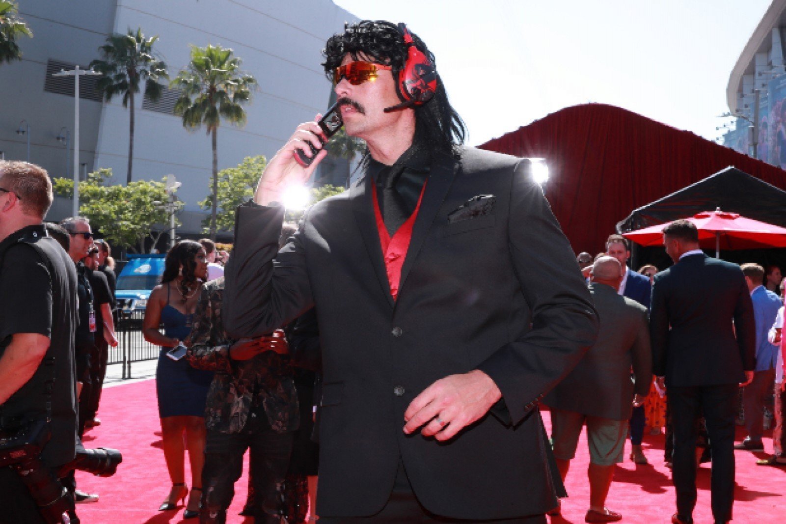 Есть ли жизнь после бана на Twitch куда делся самый одиозный стример Dr Disrespect