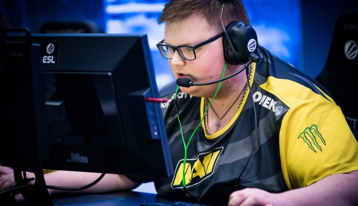 NAVI круче всех играют пистолетки Насколько это важно в CSGO
