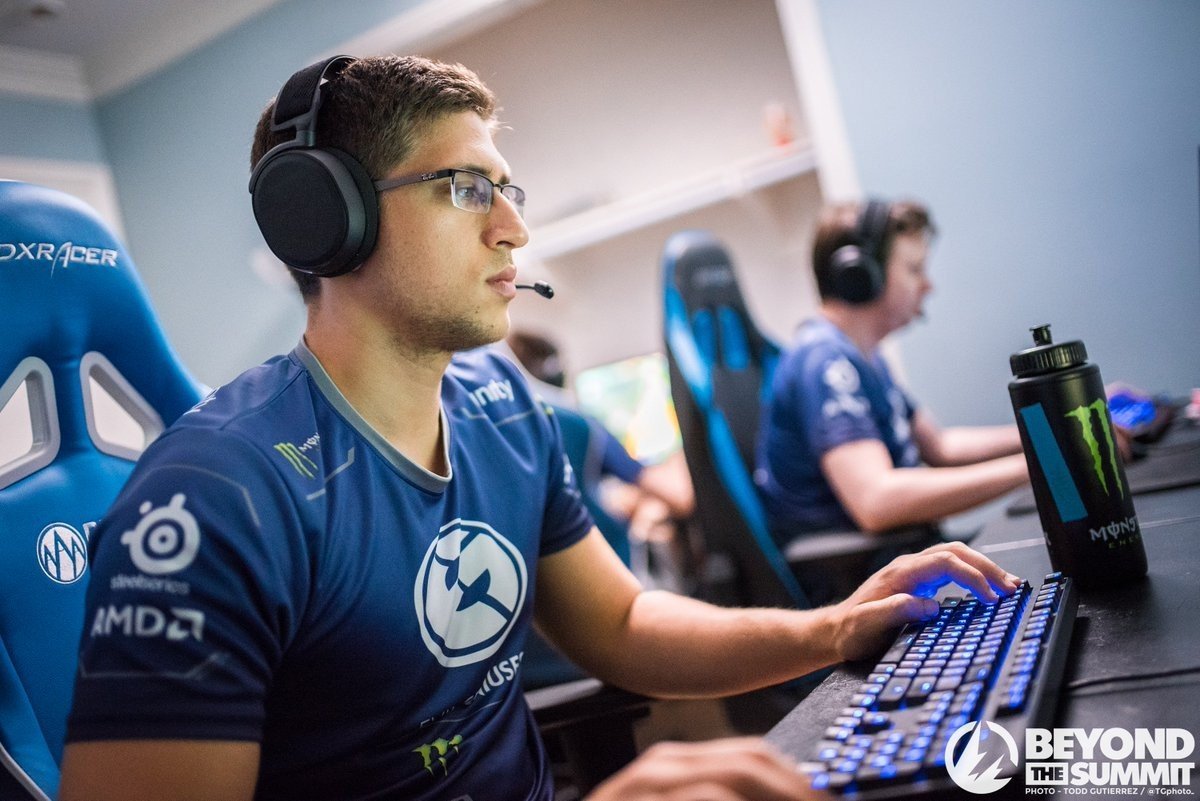 Топ10 игроков Dota 2 сыгравших рекордное число матчей
