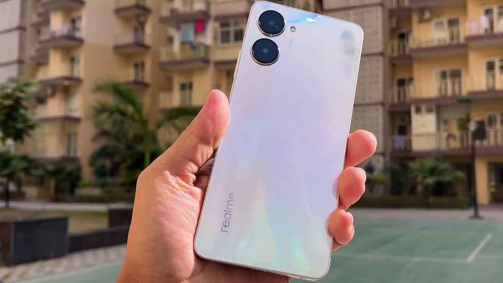 Realme 10 Pro Plus / Источник фото: mobiledrop.in