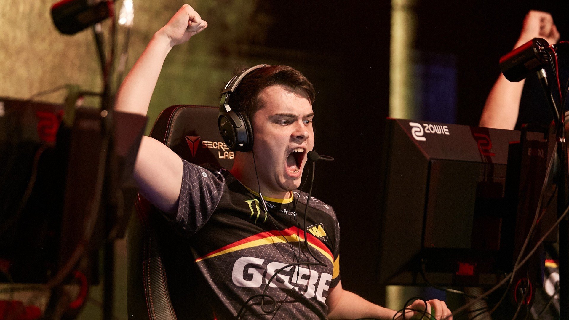 Natus Vincere обыграли FURIA на IEM Global Challenge 2020