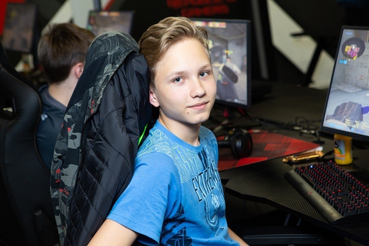 m0NESY обнаружил баг с метками в CSGO