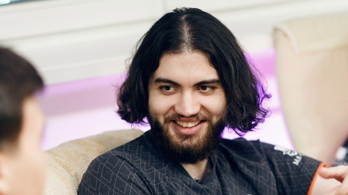 Jame Наша зарплата в Virtuspro зависит от рейтинга HLTV