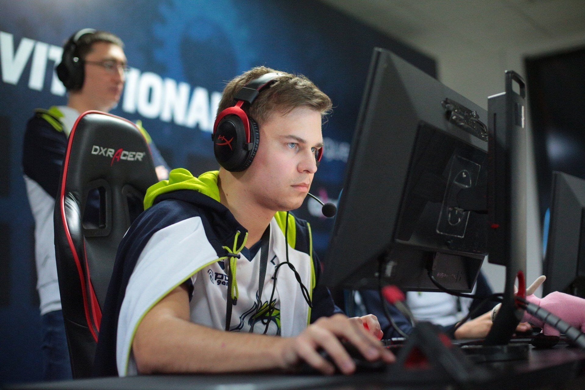 Espada выплатит игрокам 25 от прибыли с продажи стикеров