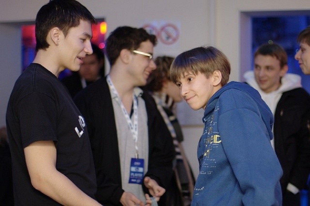 Настоящие олды СНГигроки в DotA которые до сих пор играют на топуровне