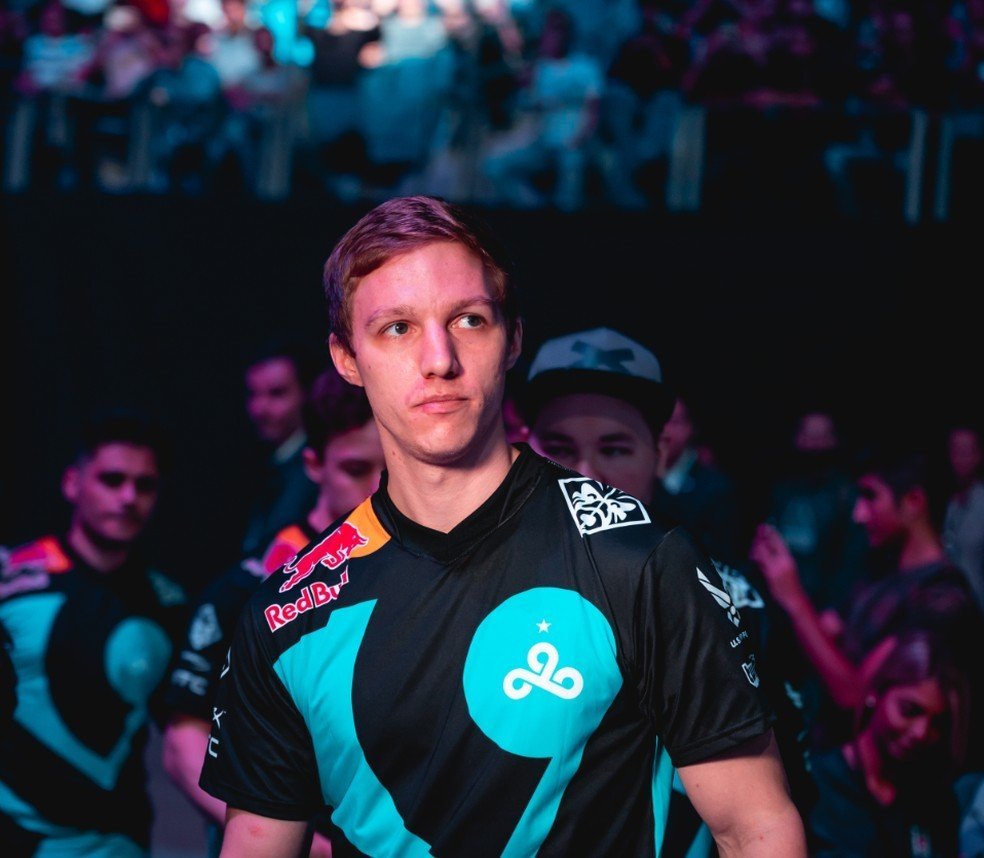 Состав T1 по Valorant покинули brax и AZK