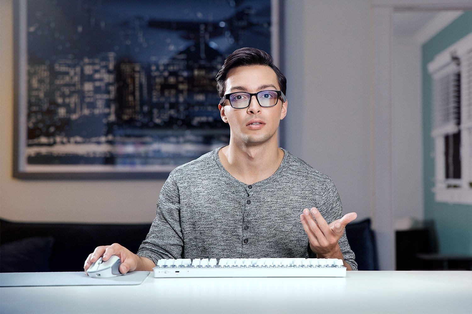 Razer начала производство умных очков Anzu