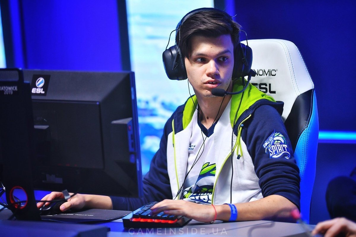 Team Spirit подписала второго тренера для CSGO состава