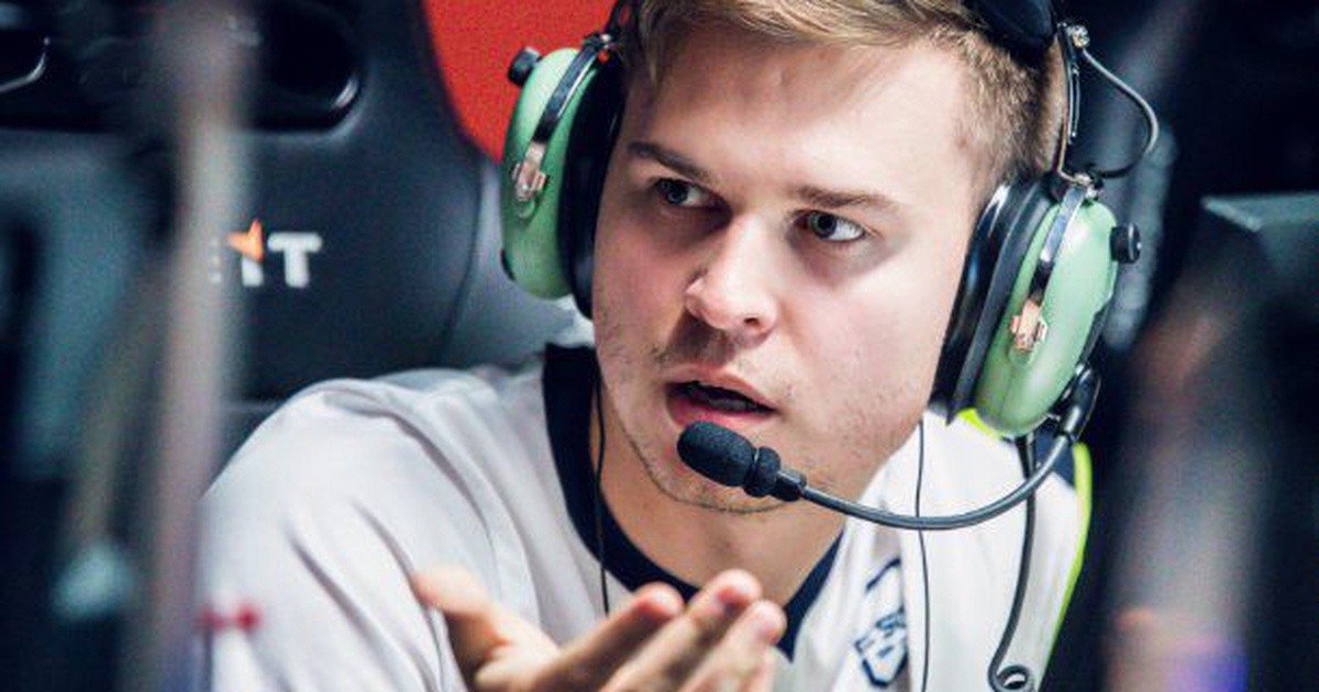 Twitch забанил канал Dima за стрим фильма Мортал Комбат