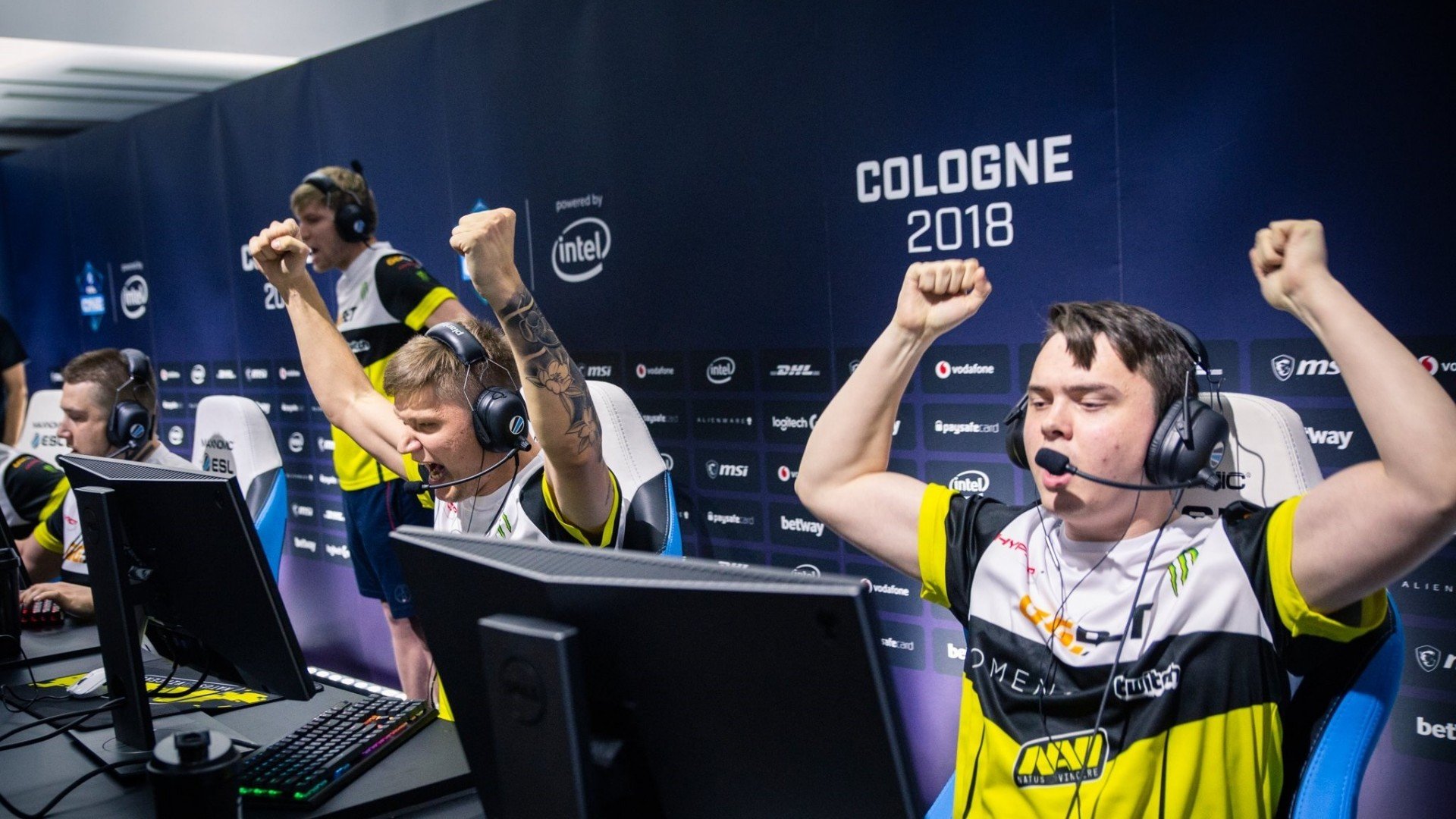 NAVI ищет помощника тренера в академию по CSGO