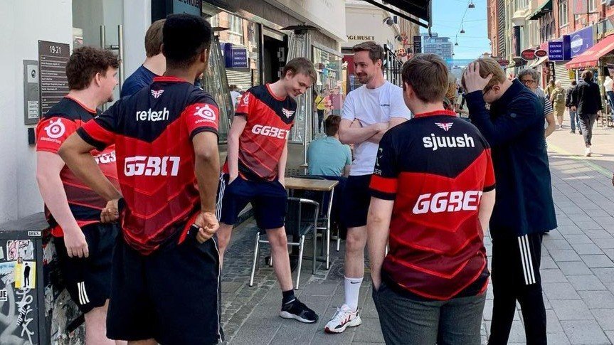 Игрок Heroic заразился коронавирусом во время IEM Cologne 2021