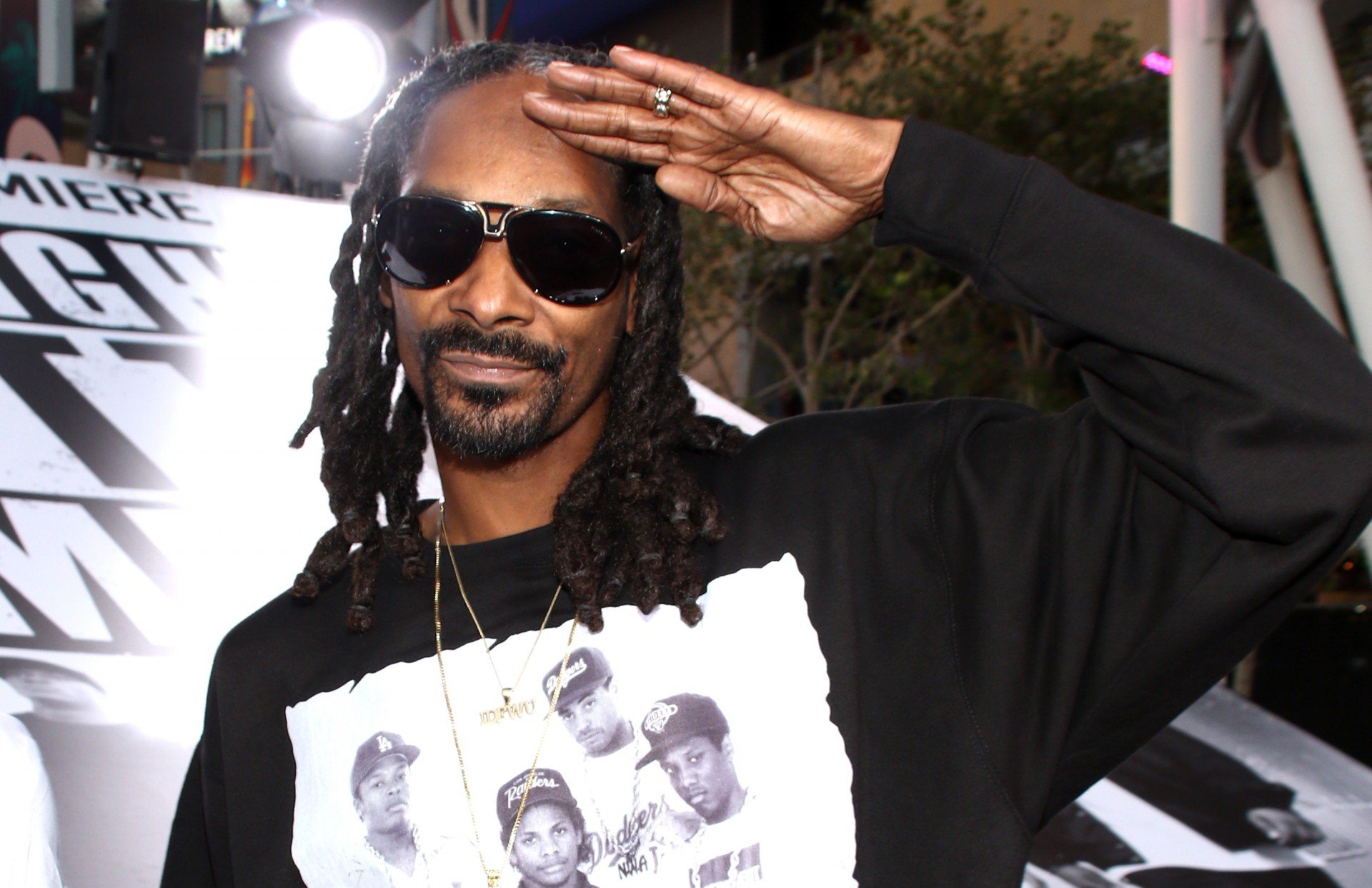 Почти неделю рэпер Snoop Dogg вел стримы в полной тишине  он просто забыл