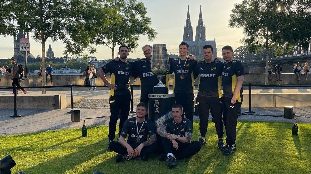 Смогут ли NAVI занять первое место на ESL Pro League S14