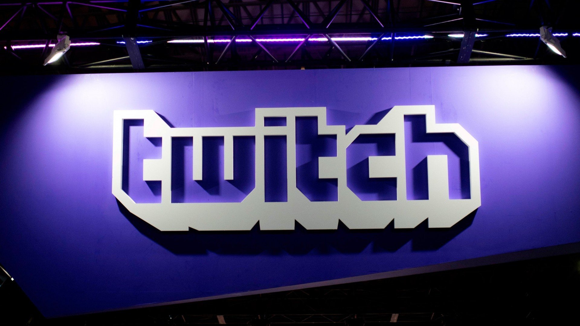 Twitch снизил цены на платные подписки в России Украине и Беларуси