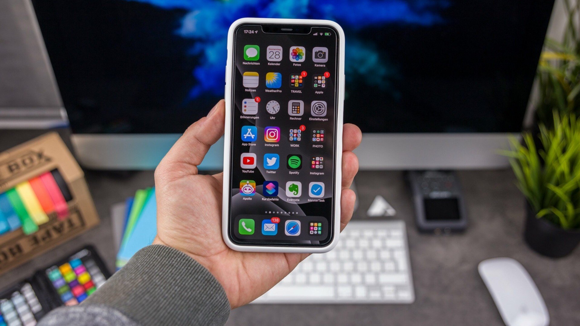 В России увеличился спрос и упали цены на iPhone 11 и iPhone 12