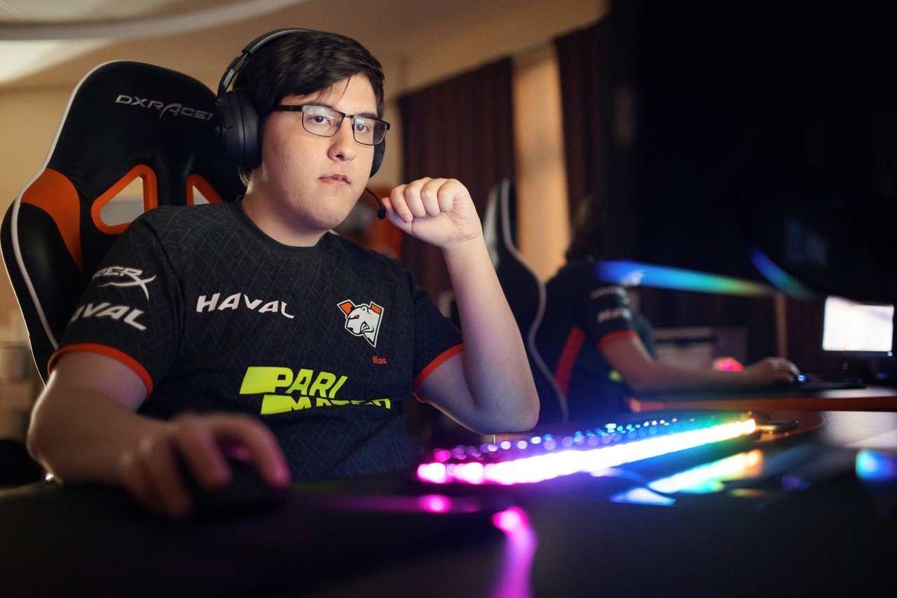 Выйдут ли Virtuspro и Team Spirit в верхнюю часть сетки Расклады групп на The International 2021