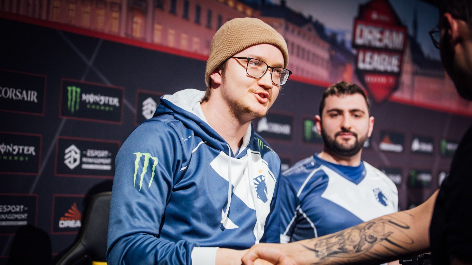 Team Secret осталась без керри  из команды ушел чемпион The International