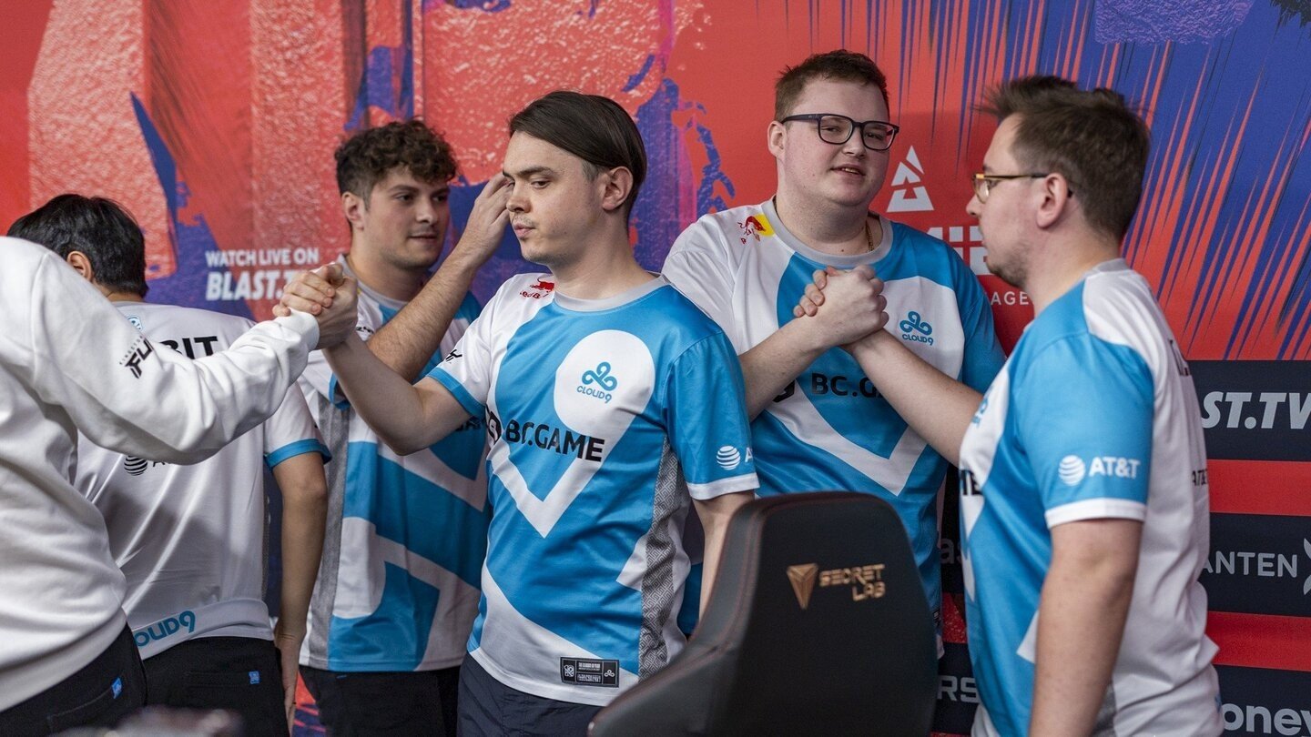 Прогноз на матч Team Vitality против Cloud9 на Blast Premier Fall Final 2023
