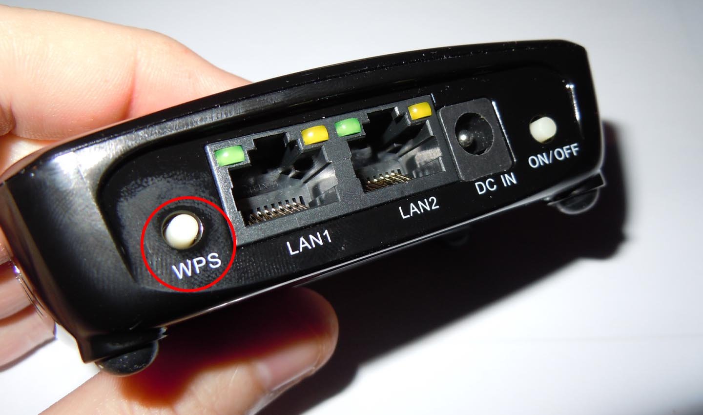 Источник: Coolsmartphone / Кнопку WPS на роутере